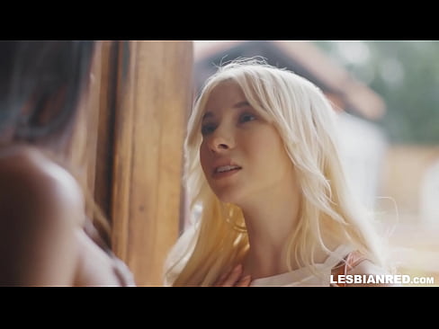 ❤️ Qız bir neçə ay sonra evə gəlir və sonda ögey anasının pişiyini yeyir Super seks az.porn-milf300.ru