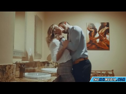 ❤️ Döşlü sarışın sizi ictimai tualetdə aldatdıqda Super seks az.porn-milf300.ru